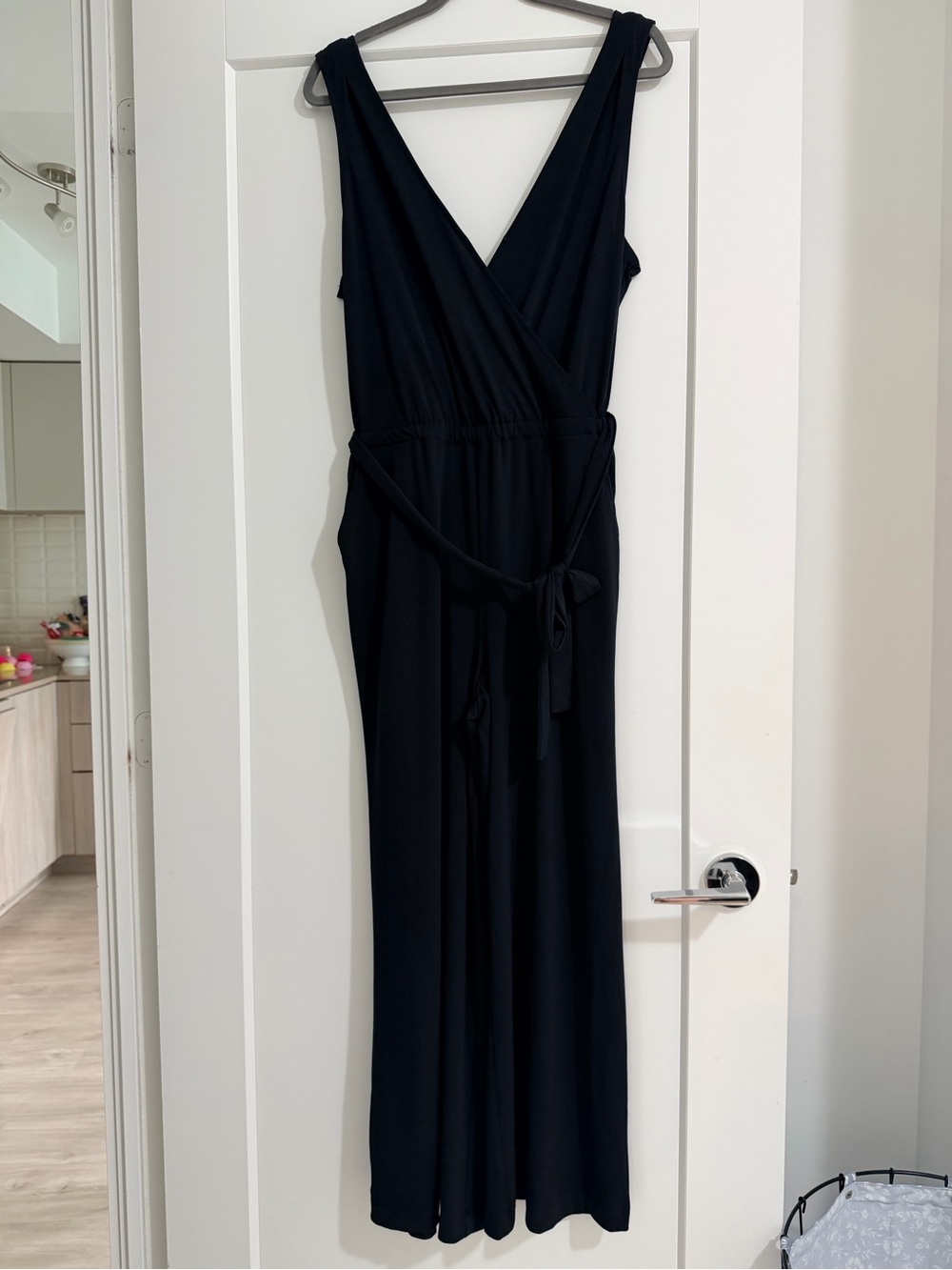 Black Sleeveless V-Neck Jumpsuit with Waist Tie